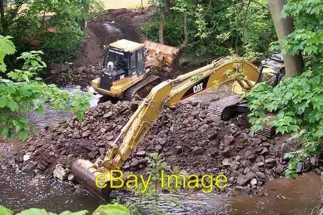 Photo 6x4 Two Cats in the River Don at Oughtibridge Middlewood/SK3192 Fo c2008