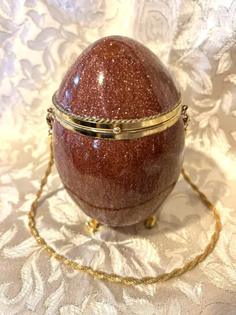 VIVIAN ALEXANDER FABERGE EGG PURSE Beautiful Burgundy Glitter color / gold chain