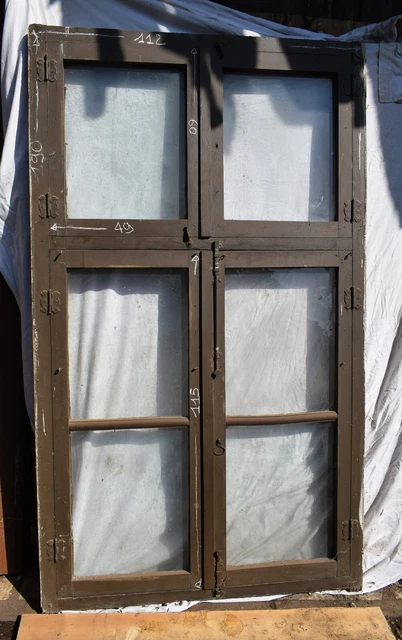 finestra grata ferro Antica portina, Porta chiodata finestra antique door