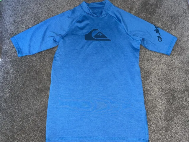 Boys Quiksilver Blue Short Sleeve Rash Guard Swim Shirt Size Youth 12 NWOT
