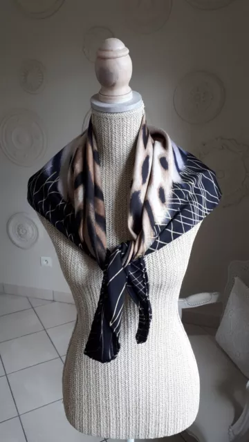 Foulard tigre polyester 85x85cm