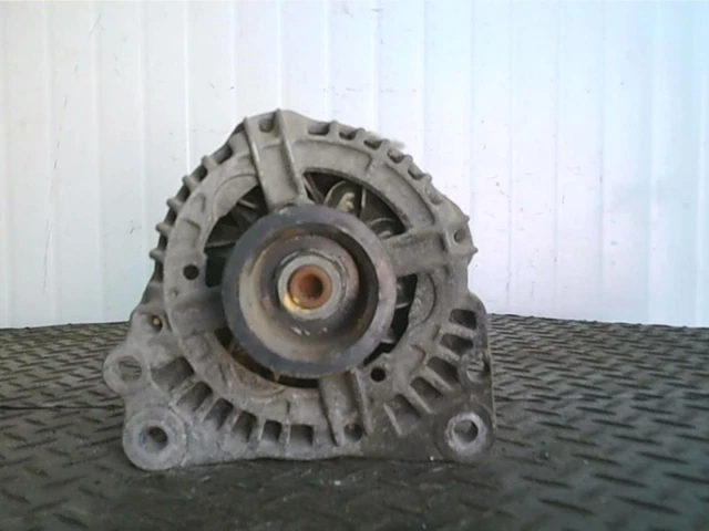 Alternateur VOLKSWAGEN GOLF 4 1.9 TDI - 8V TURBO /R:60110048
