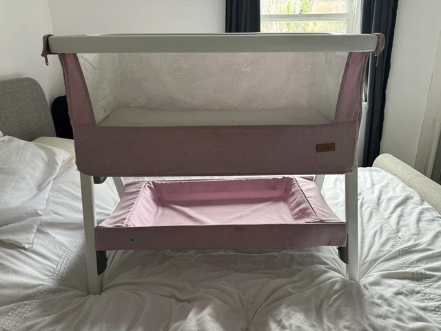 Tutti Bambini CoZee bedside crib White & Pink with travel bag & mattress