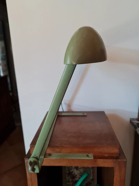 Lampe de bureau en métal et matières plastiques