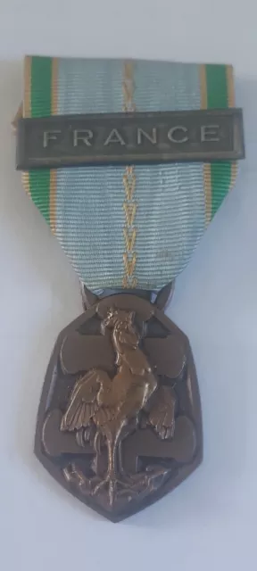 Medaille Commemorative De La Guerre 1939-1945 Avec Barrette France