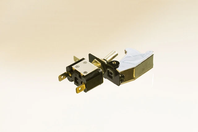 Schalter mit Abdeckung Kill Switch Killswitch Kippschalter 12 V / 35 A mit LED