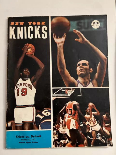 1971 (10/12) New York Knicks vs Detroit Pistons NBA Basketball Program GOOD Cond