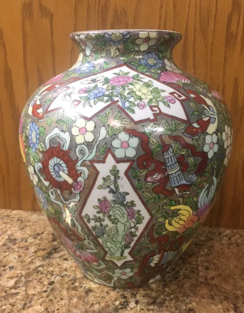 ￼vintage Wei Famille Rose Enamel ￼ Hand-painted ￼Porcelain Vase  Made in China