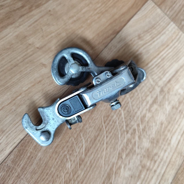 DÉRAILLEUR ARRIÈRE ANCIEN Vélo Course Randonneuse Old Rear derailleur cycle EUR 31,90 - FR