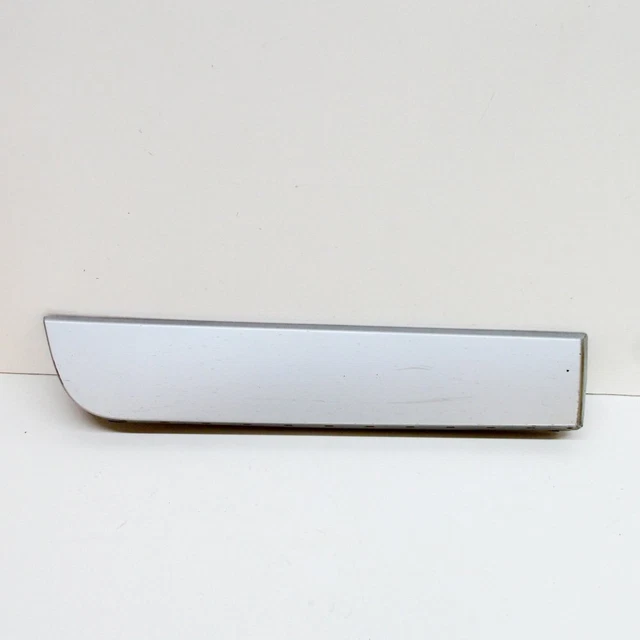 Garniture De Seuil De Porte Latérale Droite BMW 1 E88 - Référence 7058148 - Occasion