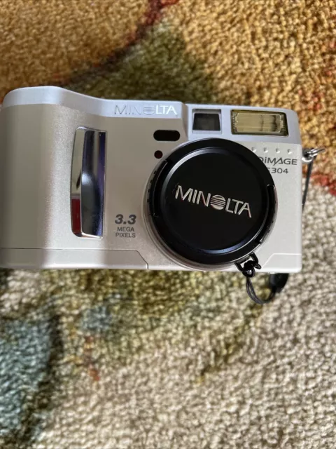 Minolta Dimage S304 Camera