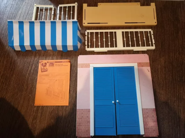 Vintage Pedigree Sindy Balcony Pack With Instructions And SuperHome Wall Pre-cut