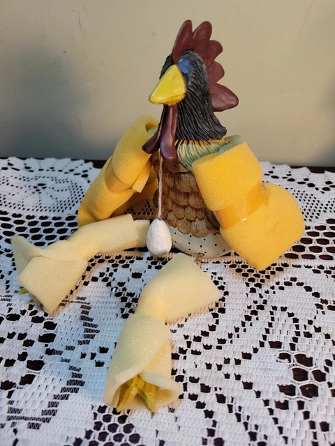 VTG. Williraye Studio Rocky DOLL FOLKS Rooster Egg WW4122  Rustic Figurine 1999