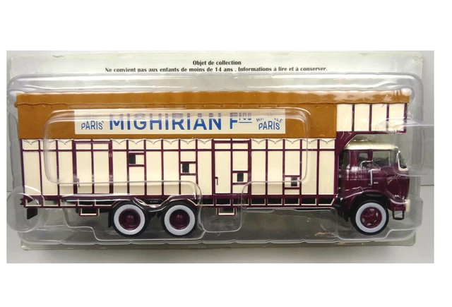 Le camion Berliet GBK 18 échelle pompiers miniature par Norev au 1/43e