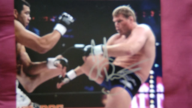 Photo UFC Dédicacée – Tank Abbott 26x21cm Avec Certificat D’authenticité