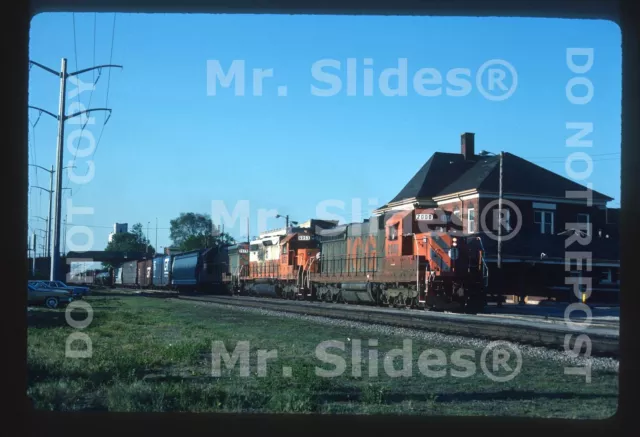 Original Slide ICG Illinois Central Gulf SD24M Class Leader 2000 & 2 Action