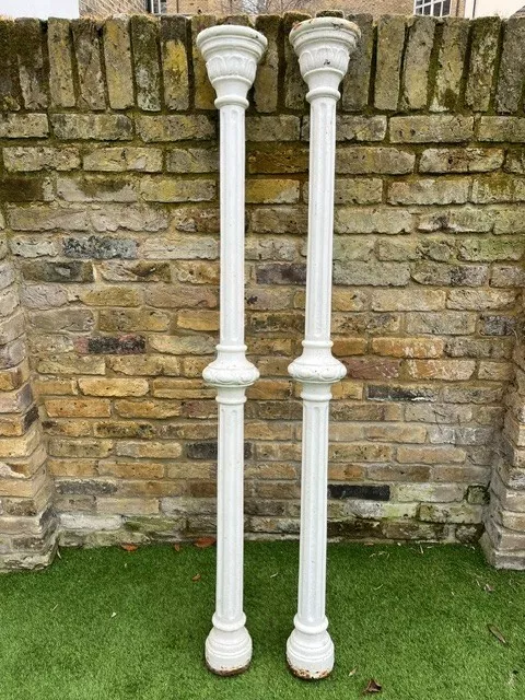 Late Victorian cast iron bay window stanchions x2