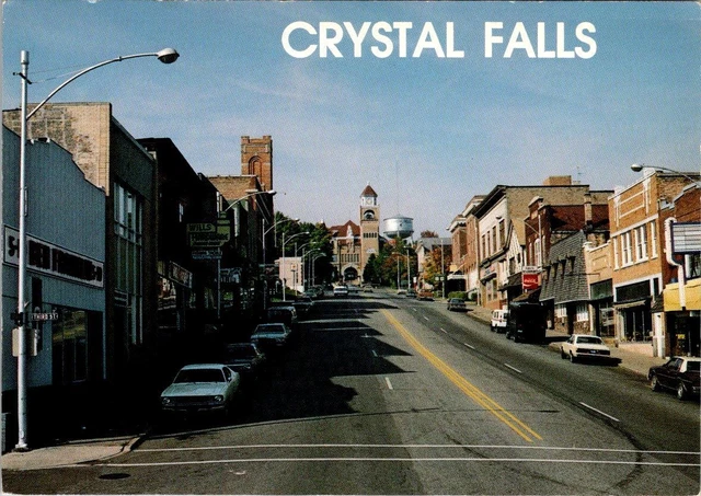 Crystal Falls, MI Michigan  STREET SCENE Wills Hardware IRON COUNTY 4X6 Postcard
