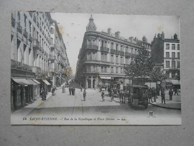 CPA saint étienne rue de la république et place dorian