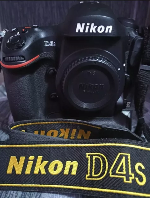 Nikon D4S 16,2MP Fotocamera Digitale SLR - Nera (Solo Corpo)
