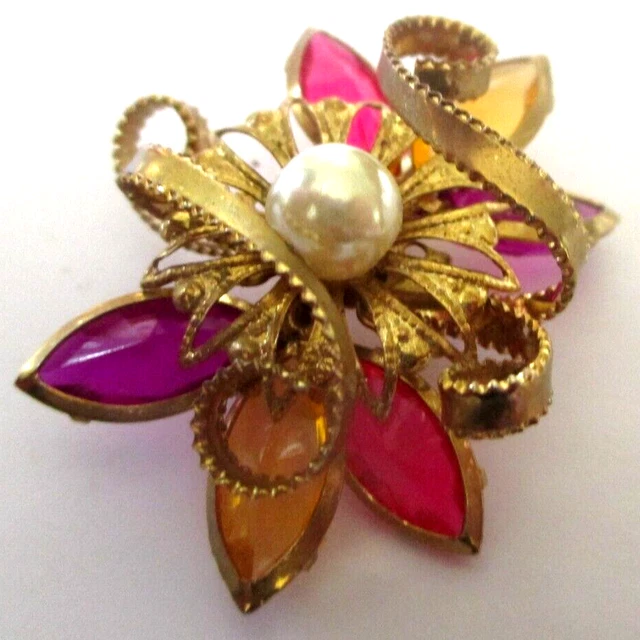 Broche Vintage Ornée De Cristaux Saphir Et Perles Blanches - Bijou Fantaisie Doré - Occasion Bon état