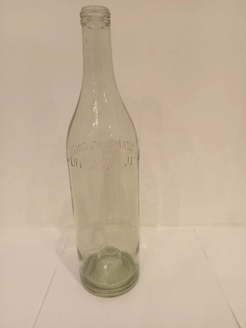 Un-Cinzano Ancienne Bouteille De Vin Italien.