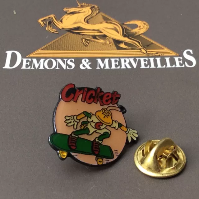 Pin's Folies ❤️ Demons et Skating Briquet Lighter Jiminy Cricket Disney