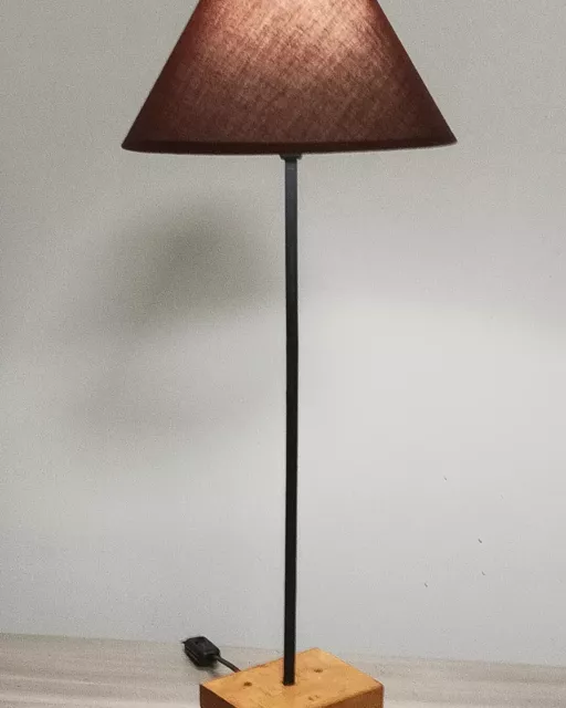 lampada da tavolo  fatta a mano edizione limitata con lampadina LED 