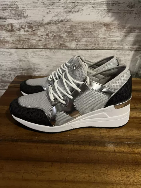 Michael Kors Sneakers Women’s Size 8