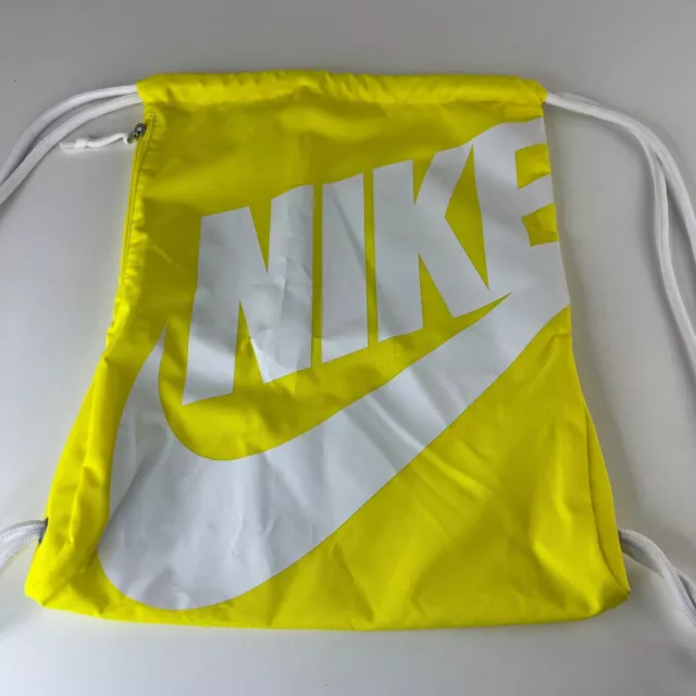 Nike Lightweight Drawstring Backpack Bag Workout Gym Sport Sack Zipper Pocket