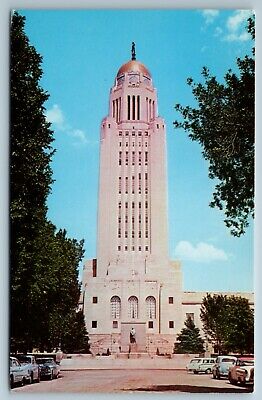 VTG Postcard NE Lincoln Nebraska Beautiful Capitol Building