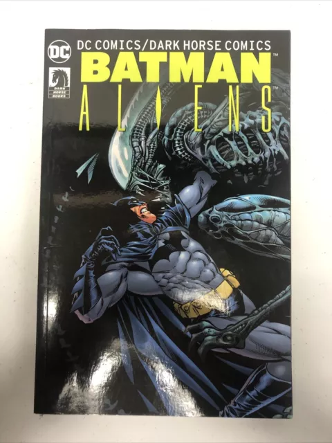 Batman Aliens (2016) TPB DC ComicsDark Horse Comics