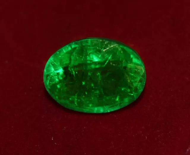 6.20 Cts GGL Certified Oval Shape Natural Green Emerald Gemstone For Fabulous