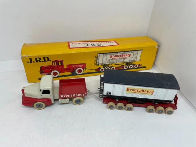 Tracteur Unic JRD 1/43 Avec Remorques - Cirque Izoard - Collection France - Occasion