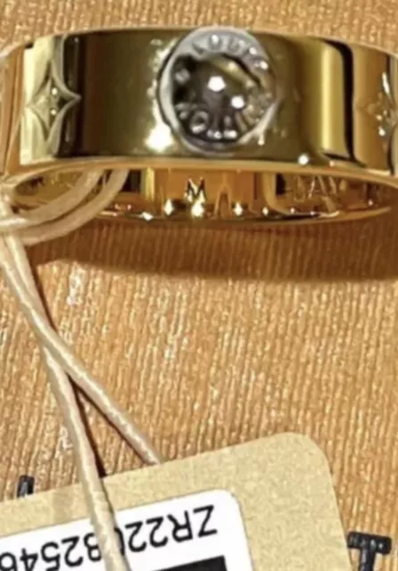 Louis Vuitton Ring Monogram Signet Ring Size: Large 9 3/4 Box &Dust Bag. As  Is
