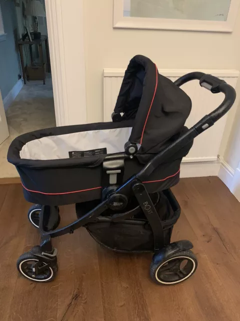 Graco Evo XT Travel System + isofix base