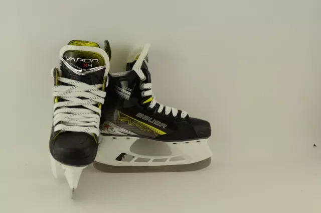 Bauer Vapor X4 Ice Hockey Skates Junior Size 3 D (1212-9384)