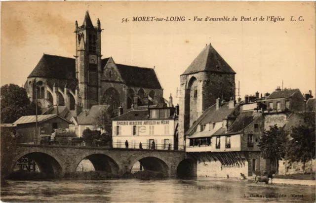 CPA AK MORET-sur-LOING - Vue d'ensemble du Pont et de l'Église (436891)