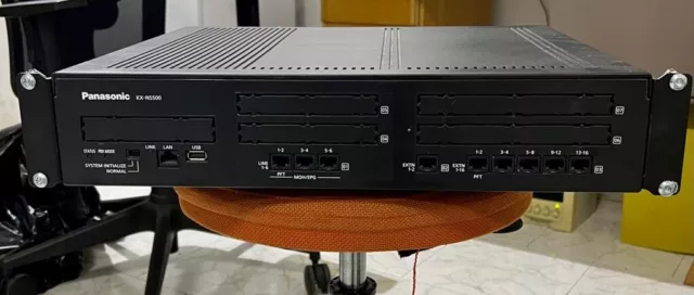 PANASONIC KX-NS500 Centralino Telefonico Ibrido per piccole e medie imprese