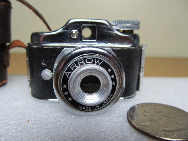 1930's Univex Bakelite Model A Miniature Camera Universal New York Original Film