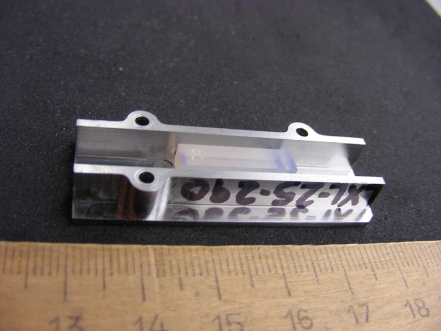 Ondax Chirped Volume Bragg Gratings Femtosecond Pulse Compressor, 1030nm Laser