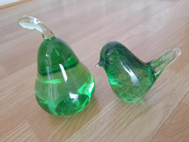 Vintage Hand Blown Green Glass Pear & Bird Paperweight / Ornament 1970s ?