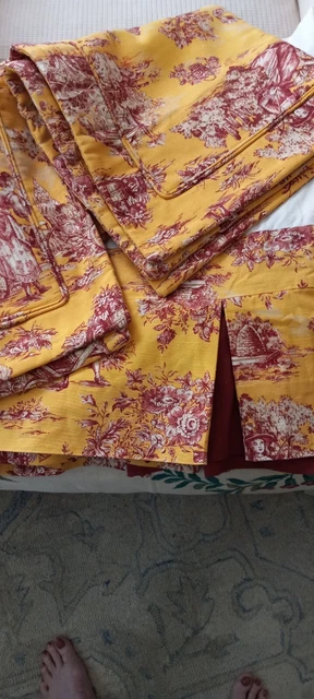 VINTAGE  Red/Yellow Custom French Toile Bed Skirt& 2 Shams