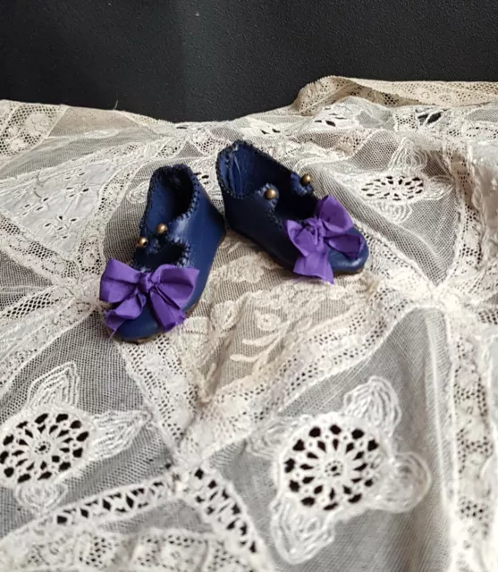 chaussures cuir poupée ancienne