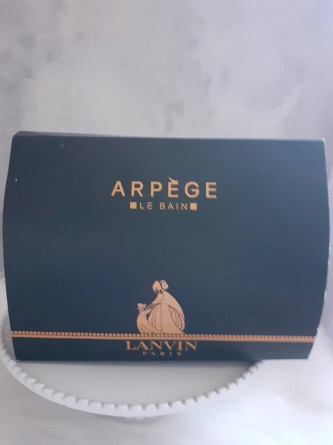 Trousse De Maquillage NOCIBE En Velours Taupe + 2 Produits + 1 Bougie - Coffret Neuf Avec étiquettes