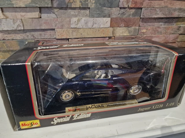 MAISTO JAGUAR XJ220 Special Edition Diecast Car 1:18 (Been on