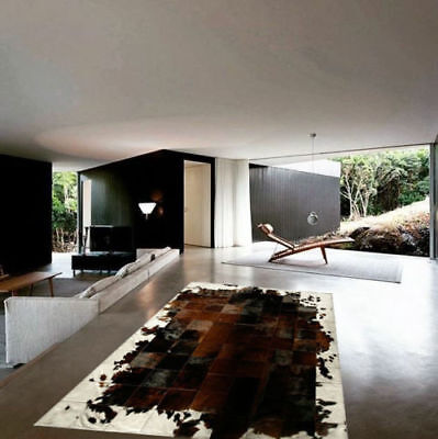 Beliani Tappeto in vera pelle di mucca nero 3-4 m² rustico brasiliano Nasqu 