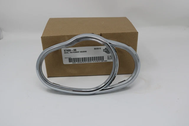 New OEM Harley Vrsc Vrod Speedometer Instrument Case Bezel 67409-06
