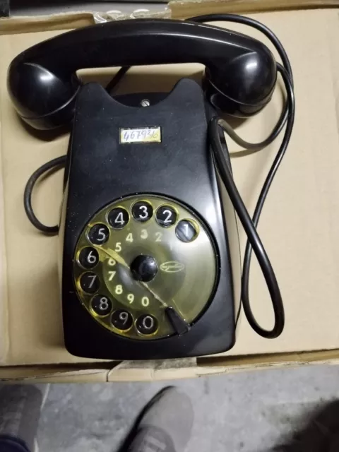 telefono vintage a parete