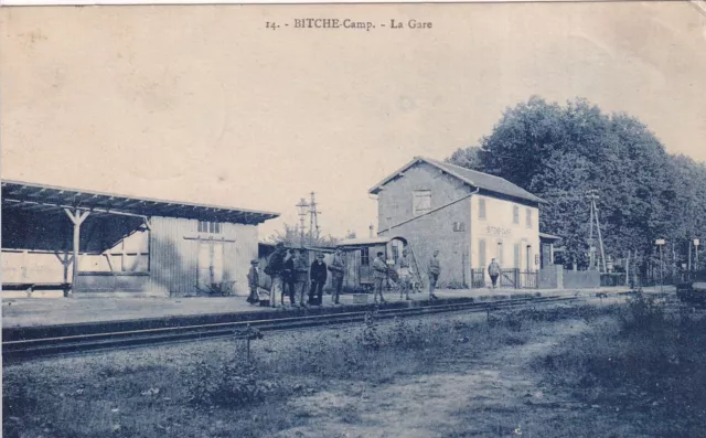 Carte postale ancienne postcard BITCHE CAMP MOSELLE la gare écrite